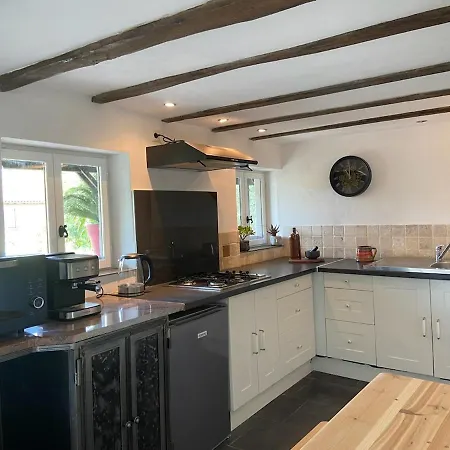 Dependance Atypique 2chbres Parc Piscine