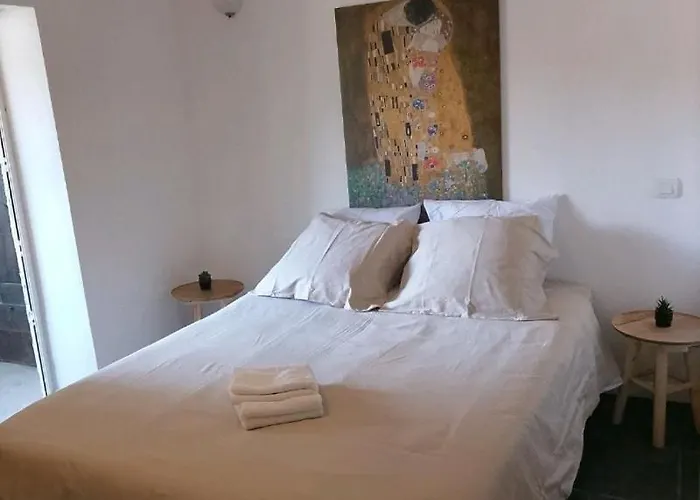 Dépendance Atypique 2chbres Parc Piscine *